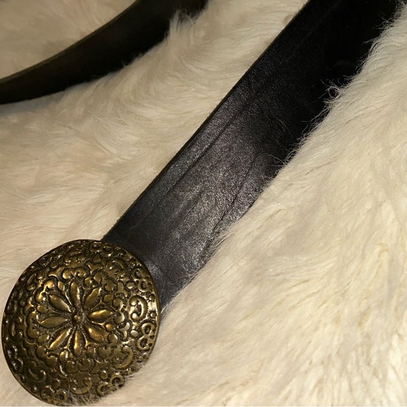 VTG CYDWOQ Distressed Wide Leather Belt w/Floral Boho Buckle #23636-50 36”-37” - Picture 11 of 16